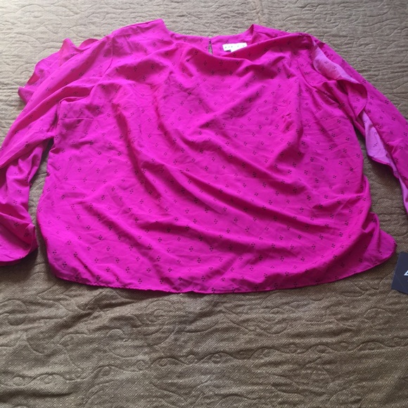 Ava & Viv ruffle sleeve blouse - Picture 3 of 7